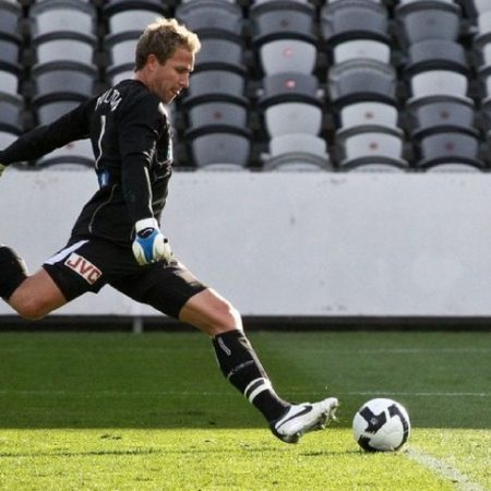 Bí quyết chơi kèo giao bóng trước hiệu quả từ chuyên gia